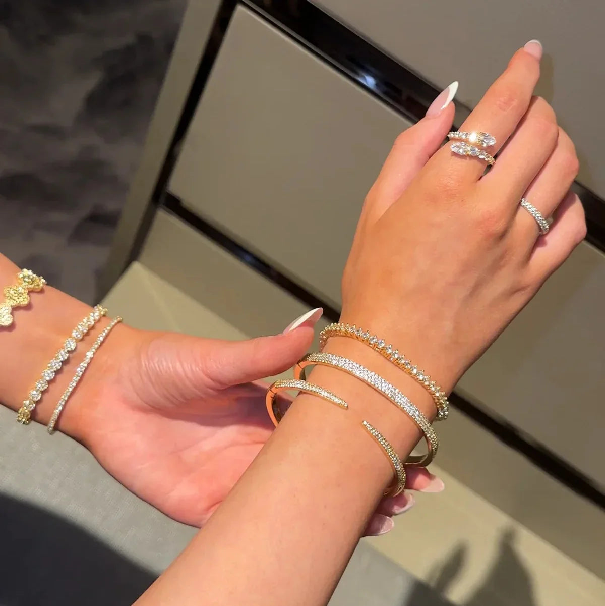 Rovae Bangle Gold